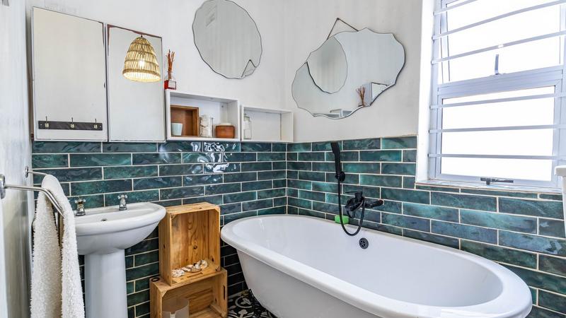 2 Bedroom Property for Sale in Woodstock Upper Western Cape